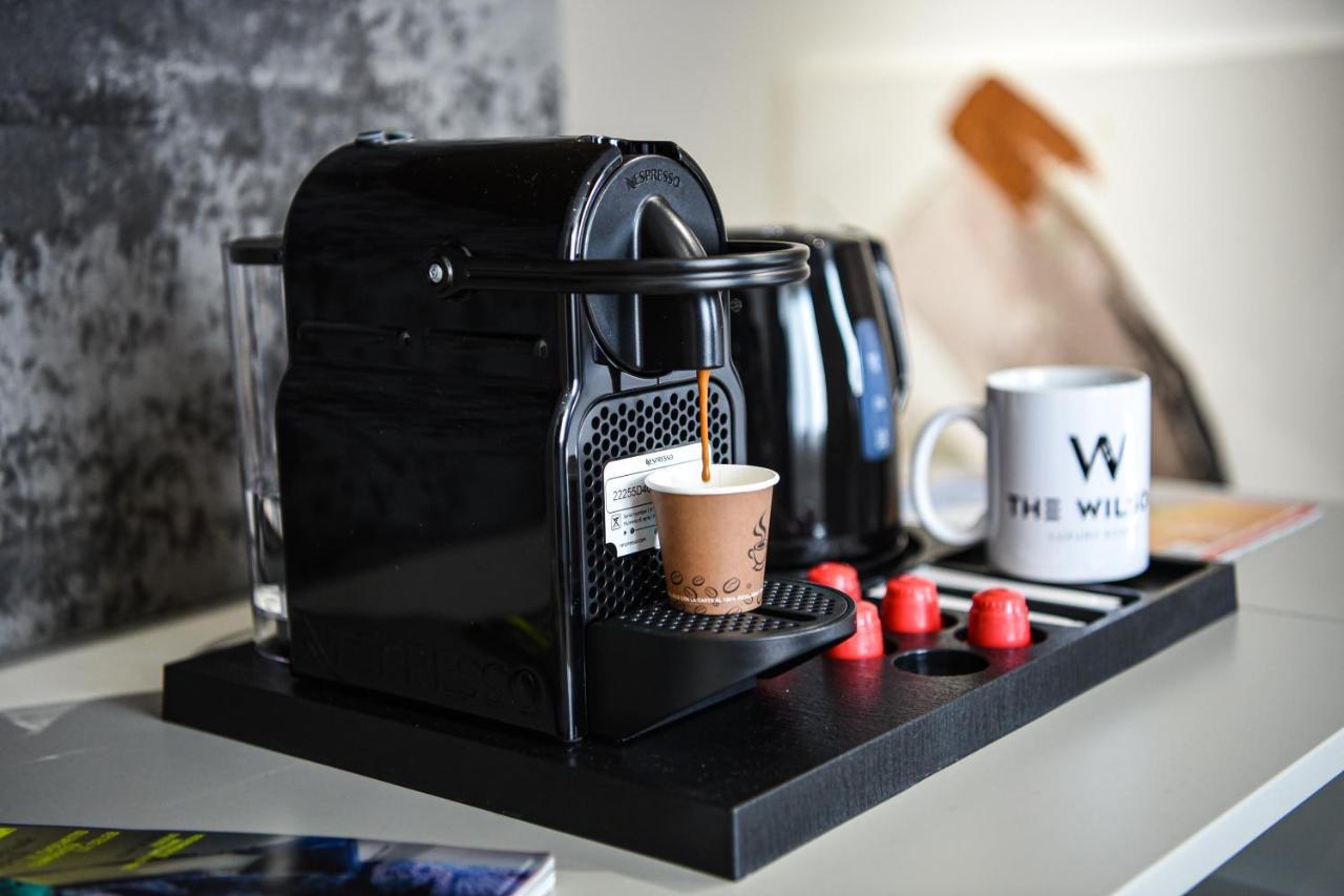 The Wilson Tirana Hotel ภายนอก รูปภาพ