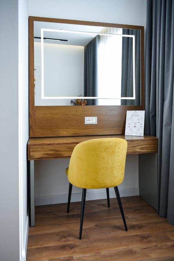 The Wilson Tirana Hotel ภายนอก รูปภาพ